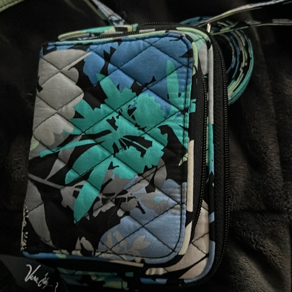Vera Bradley small cross body bag